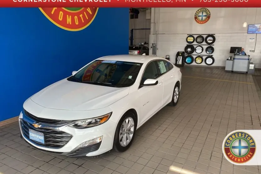 2025 Chevrolet Malibu 1LT photo 1