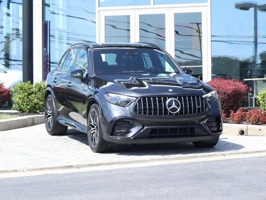 2024 Mercedes Benz GLC 43 AMG 4MATIC photo 1