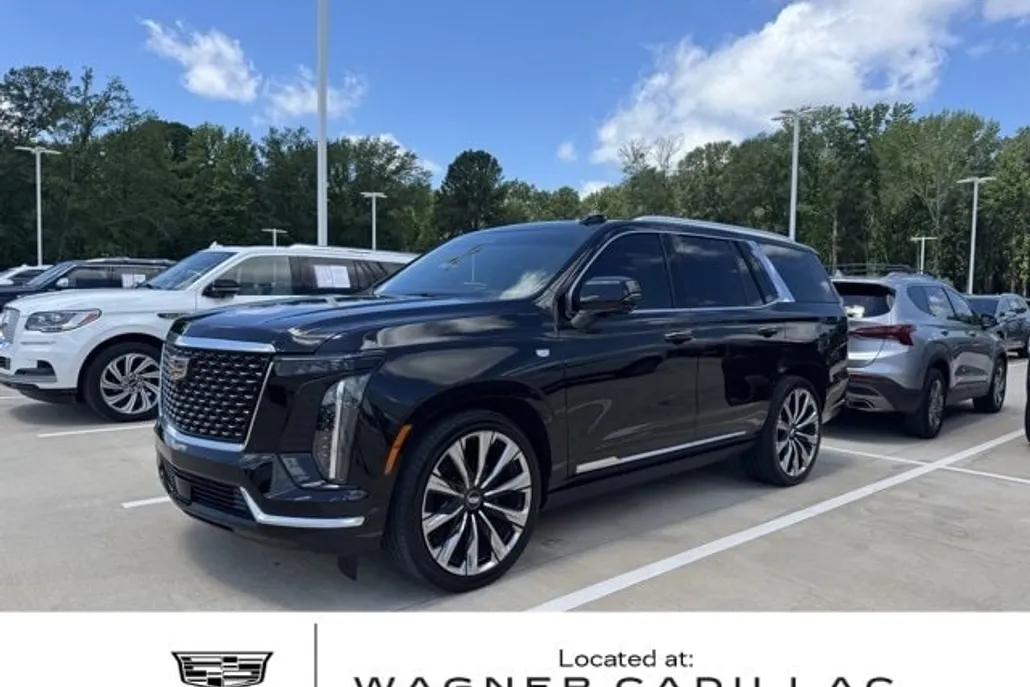 2025 Cadillac Escalade Premium Luxury photo 1