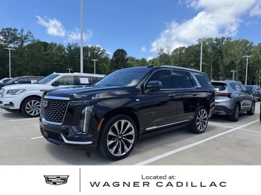 2025 Cadillac Escalade Premium Luxury photo 1