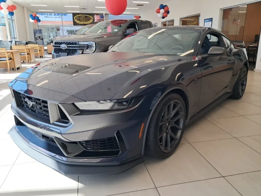 2025 Ford Mustang Dark Horse Premium photo 1