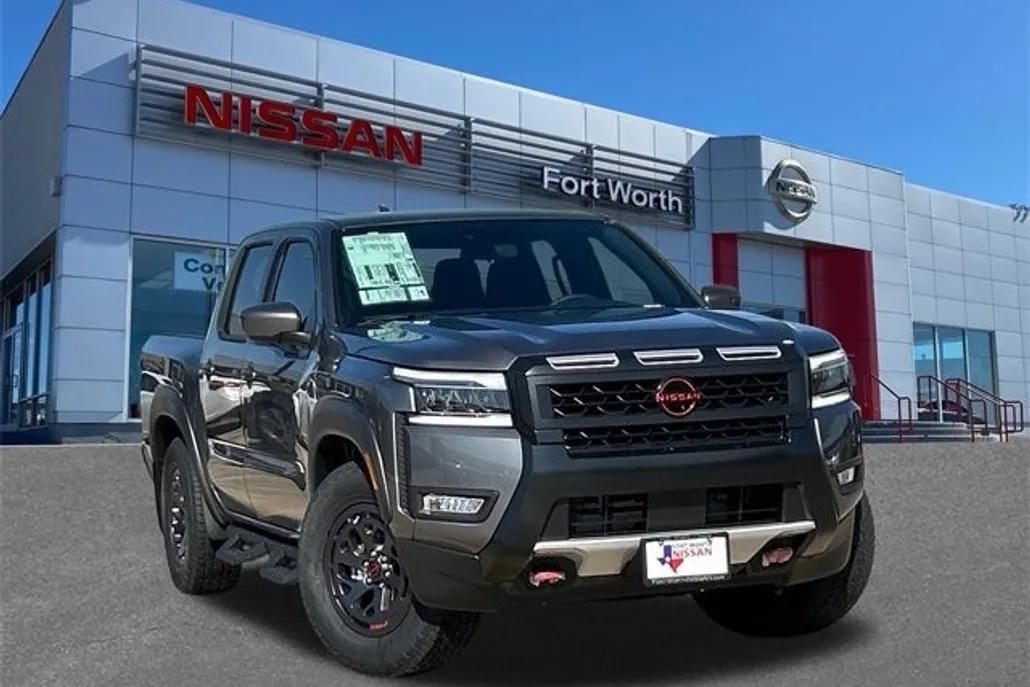 2025 Nissan Frontier PRO-X photo 1