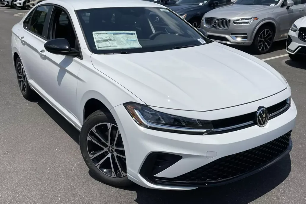 2025 Volkswagen Jetta 1.5T Sport photo 1