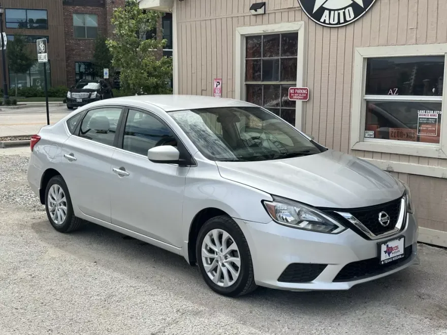 2019 Nissan Sentra SV photo 1