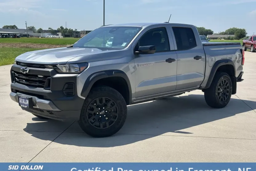 2023 Chevrolet Colorado Trail Boss photo 1