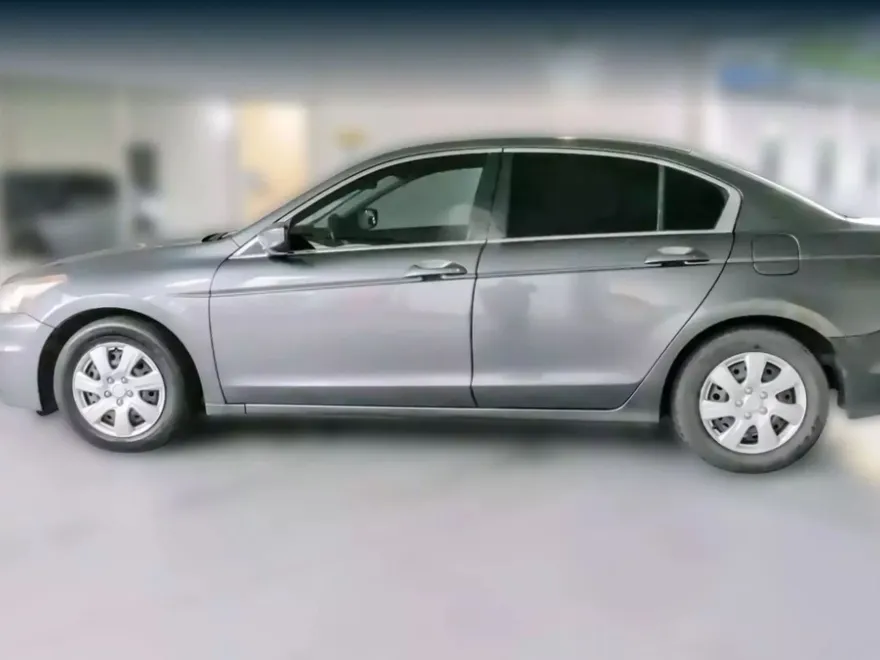 2011 Honda Accord LX photo 1