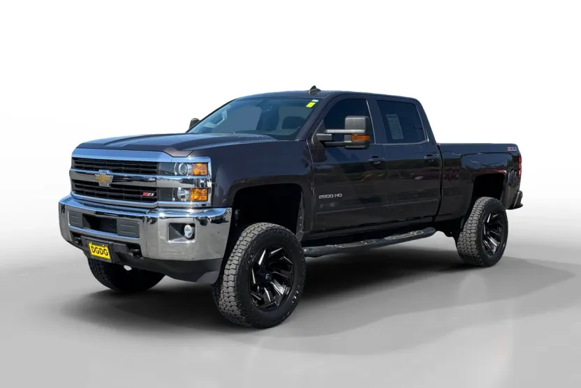 2015 Chevrolet Silverado 2500HD LT photo 1