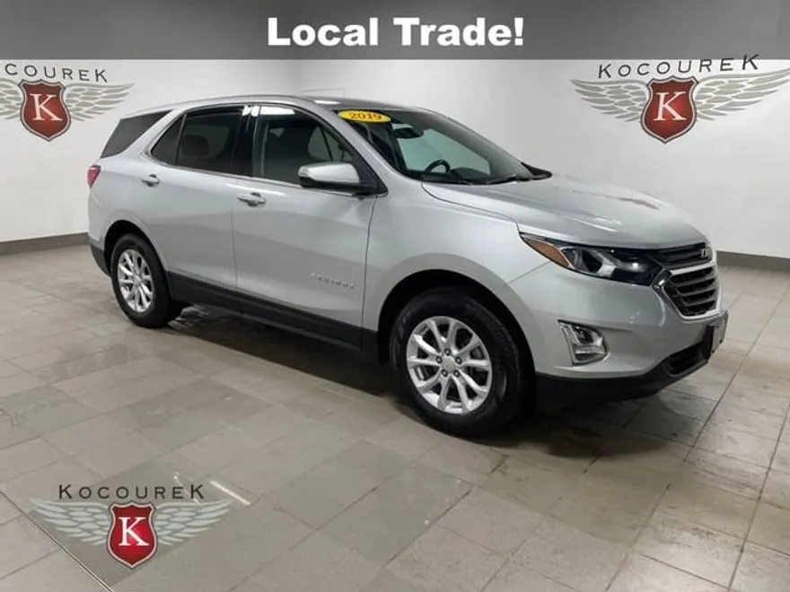 2019 Chevrolet Equinox LT photo 1