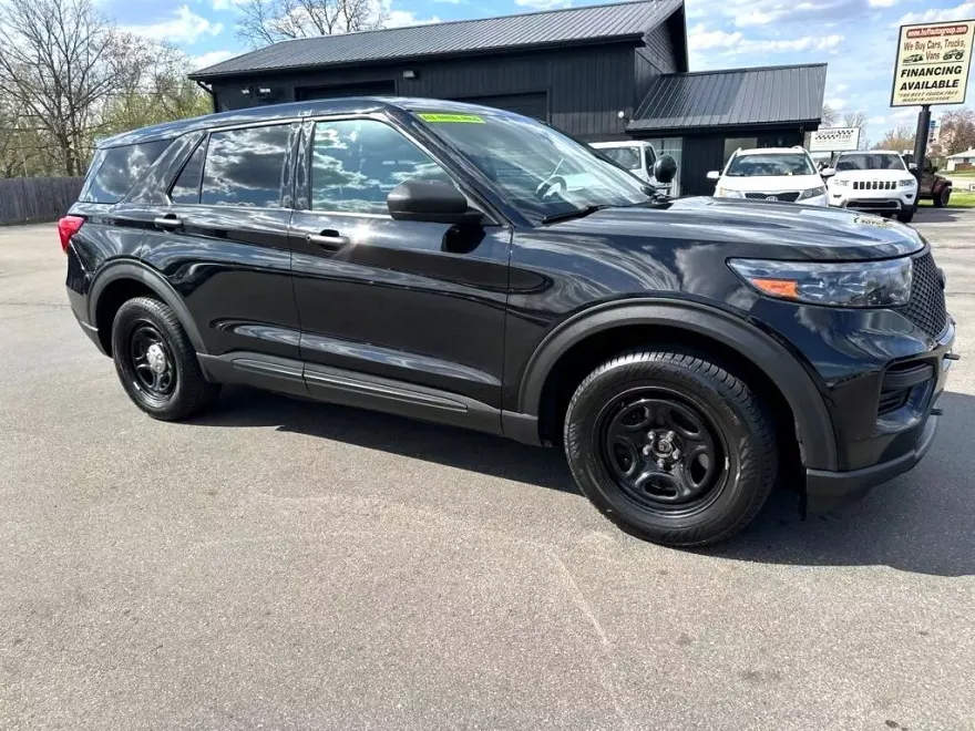 2021 Ford Explorer photo 1