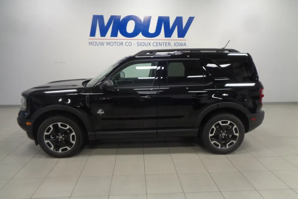2023 Ford Bronco Sport Outer Banks photo 1