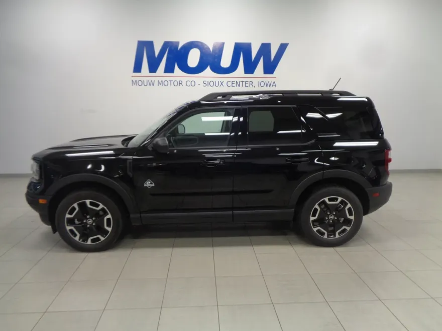 2023 Ford Bronco Sport Outer Banks photo 1