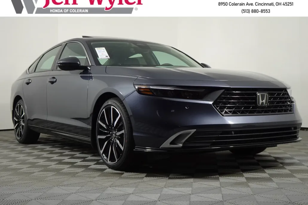 2025 Honda Accord Hybrid Touring photo 1