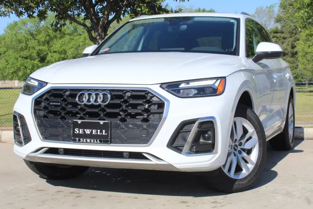 2022 Audi Q5 S line Premium photo 1