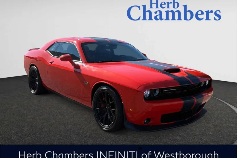 2016 Dodge Challenger SRT8 392 photo 1