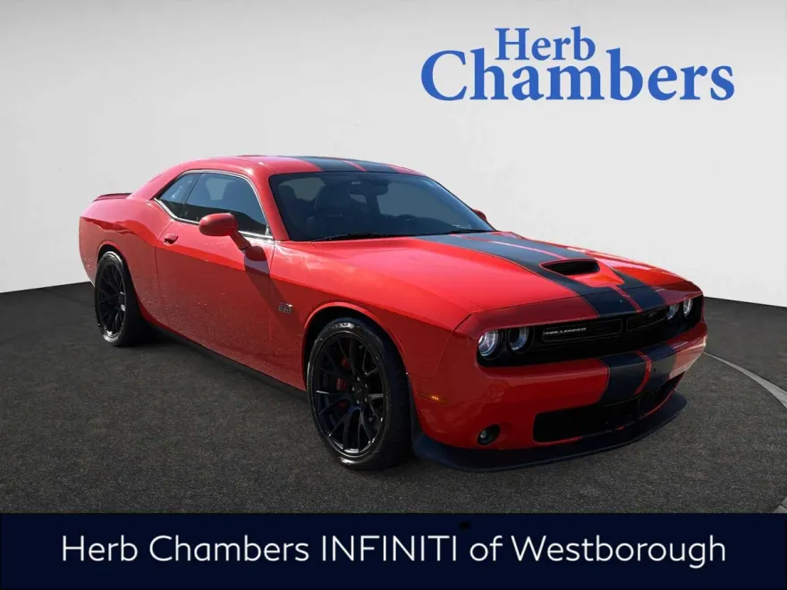 2016 Dodge Challenger SRT8 392 photo 1