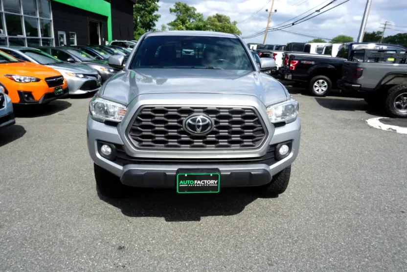2021 Toyota Tacoma SR5 Double Cab photo 1