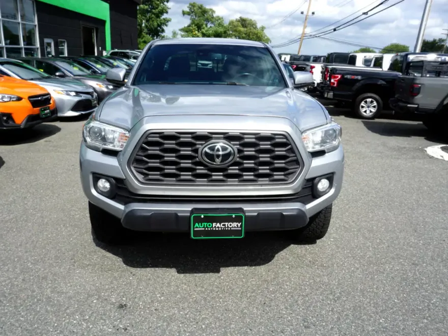 2021 Toyota Tacoma SR5 Double Cab photo 1