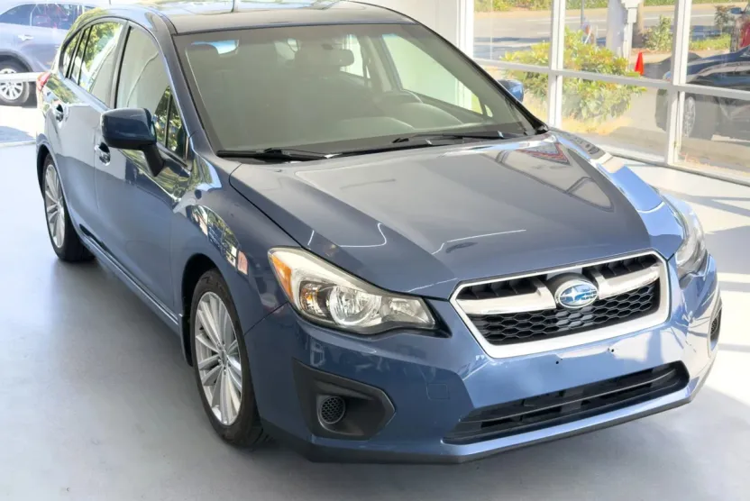 2013 Subaru Impreza 2.0i Premium photo 1