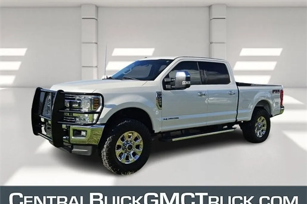 2018 Ford F-250 Lariat photo 1