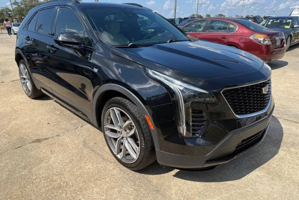 2019 Cadillac XT4 Sport photo 1
