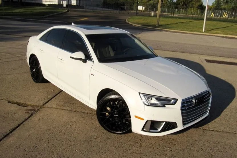 2019 Audi A4 TFSI Prestige S line Quattro photo 1