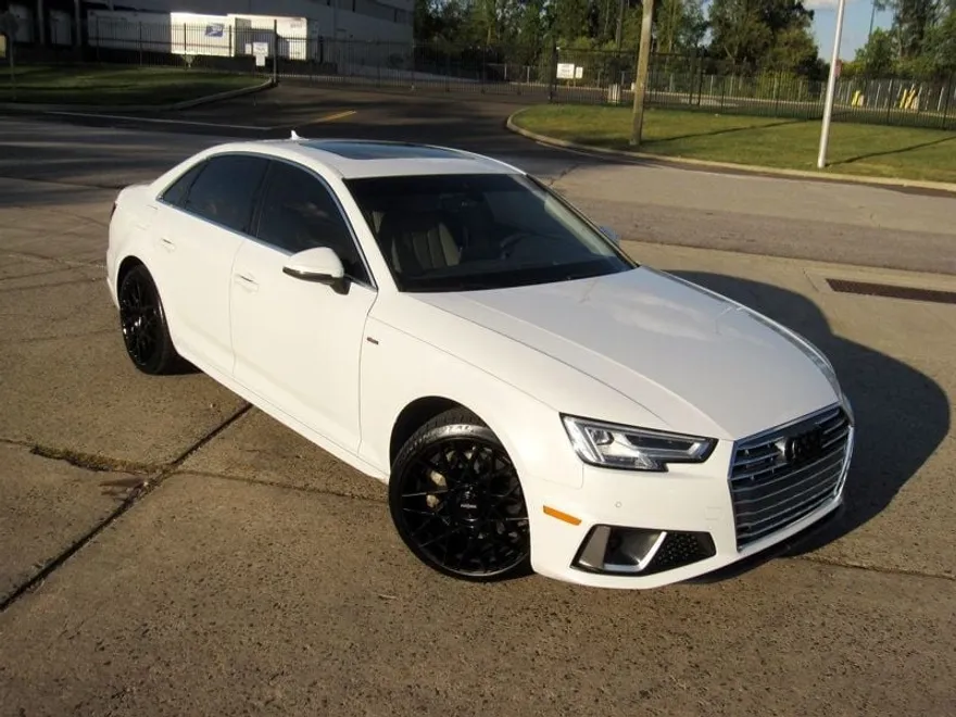 2019 Audi A4 TFSI Prestige S line Quattro photo 1
