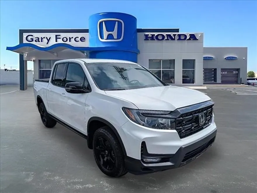 2025 Honda Ridgeline Black Edition photo 1