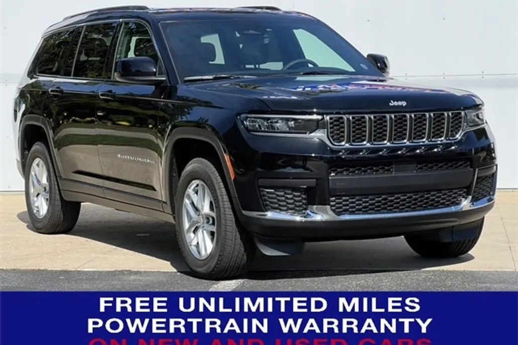 2025 Jeep Grand Cherokee Laredo photo 1