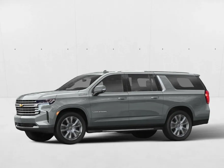 2021 Chevrolet Suburban RST photo 1