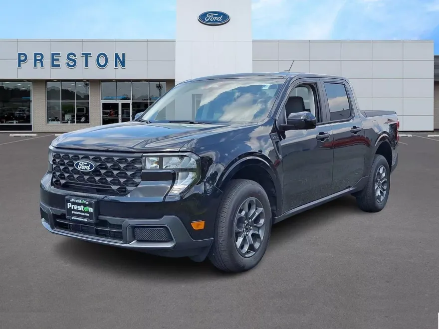 2025 Ford Maverick XLT photo 1