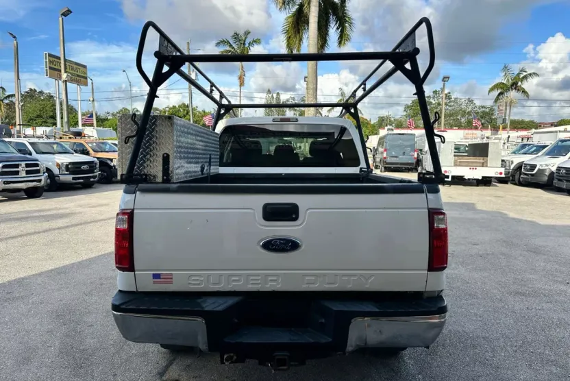 2015 Ford F-350 photo 1