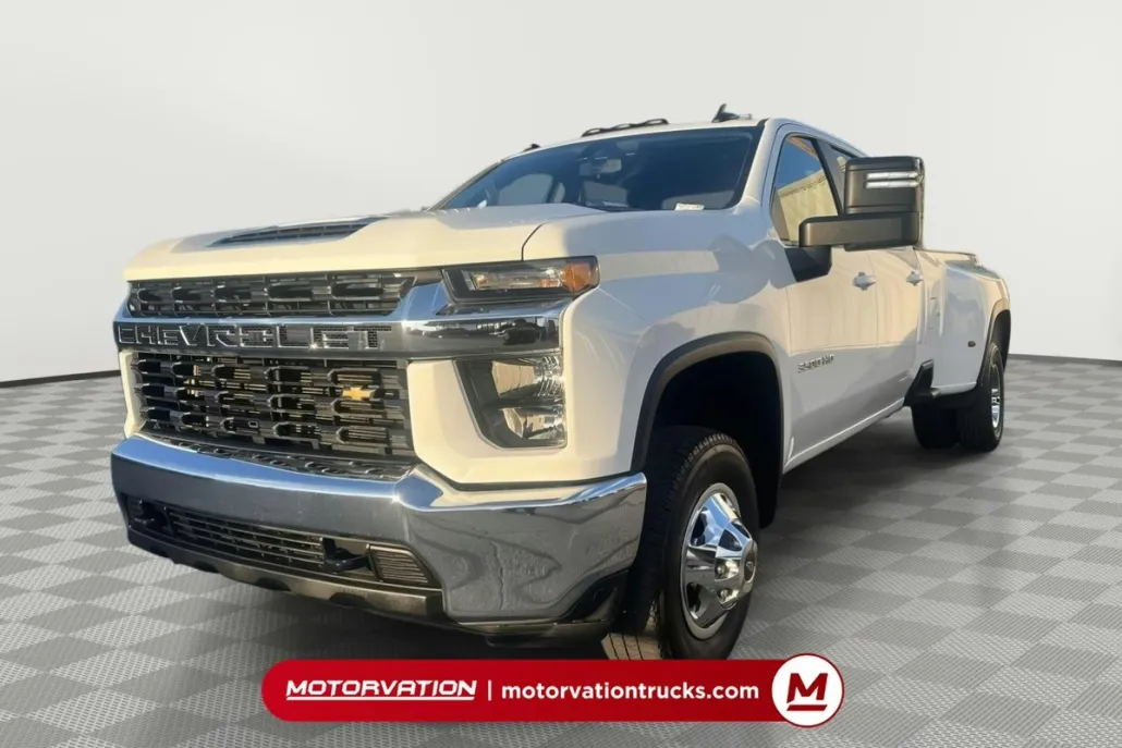 2023 Chevrolet Silverado 3500HD LT photo 1