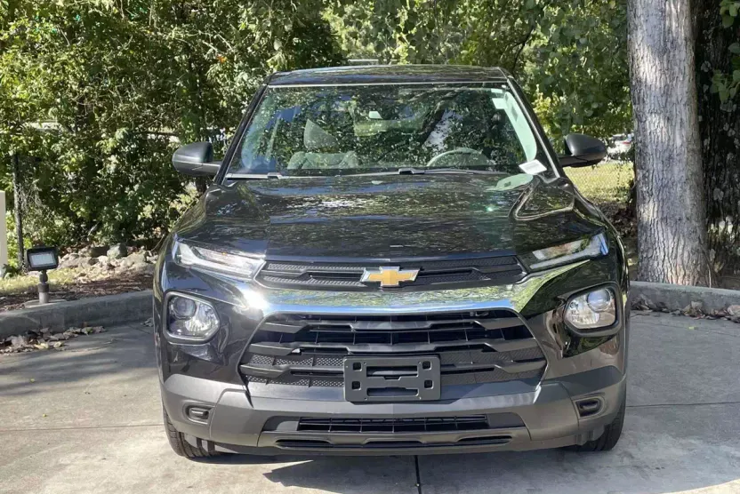 2023 Chevrolet Trailblazer LS photo 1