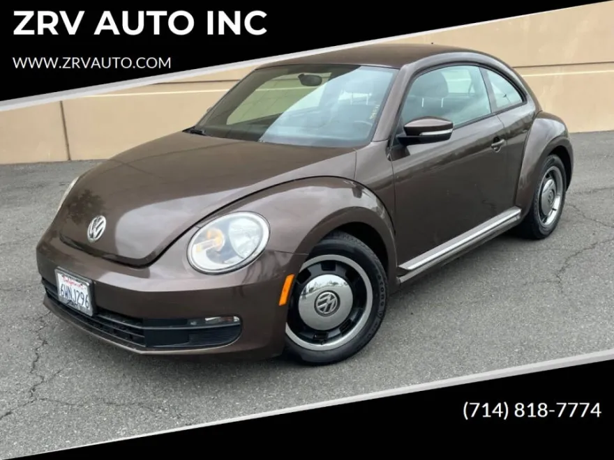 2012 Volkswagen Beetle 2.5L photo 1