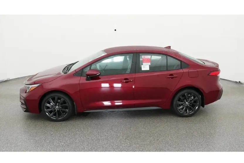 2026 Toyota Corolla SE photo 1