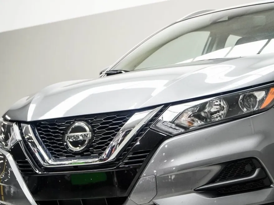2021 Nissan Rogue Sport SV photo 1