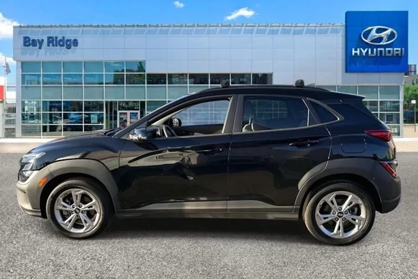 2023 Hyundai Kona SEL photo 1