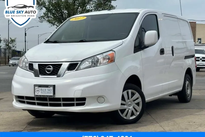 2017 Nissan NV200 SV photo 1