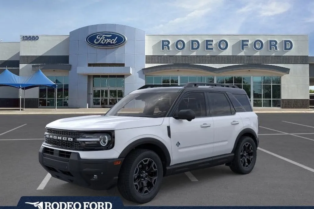 2025 Ford Bronco Sport Outer Banks photo 1