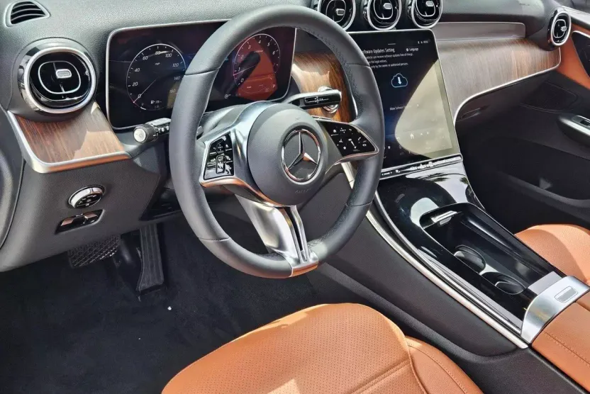 2026 Mercedes Benz GLC 300 photo 1