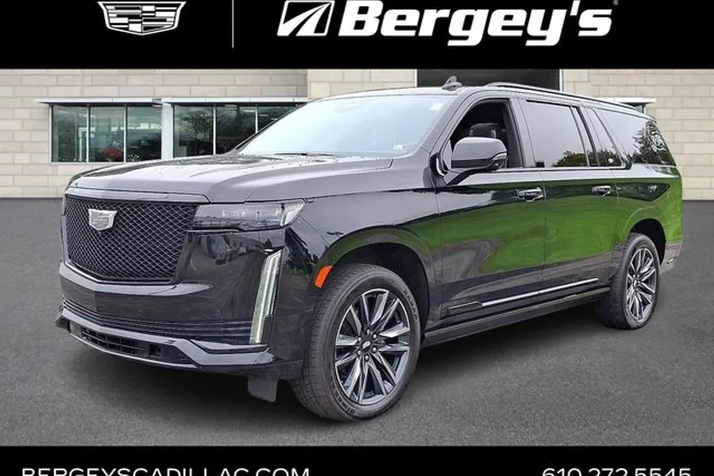 2023 Cadillac Escalade ESV Sport Platinum photo 1