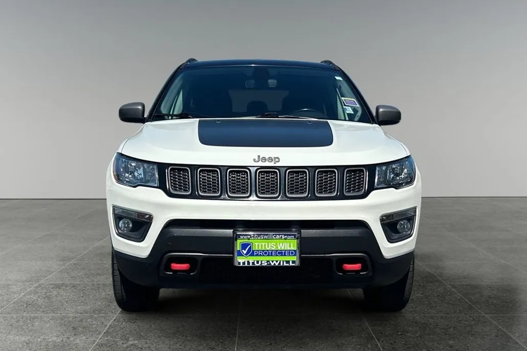 2020 Jeep Compass Trailhawk photo 1