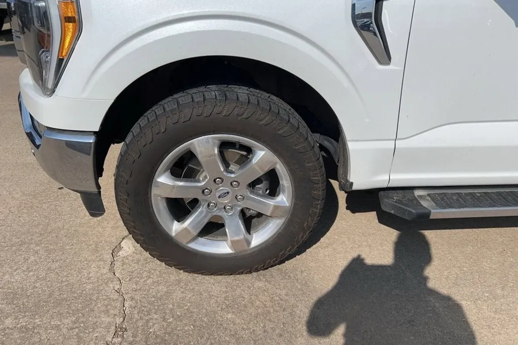 2021 Ford F-150 XL photo 1