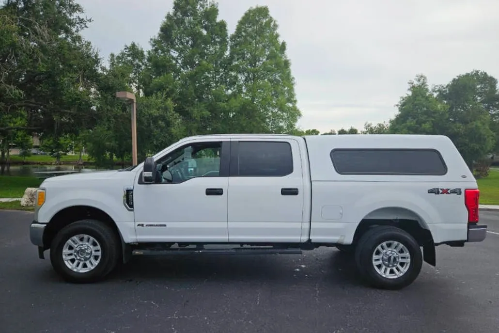 2017 Ford F-250 XLT photo 1