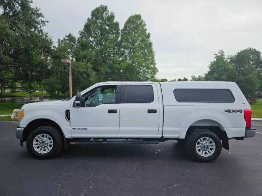 2017 Ford F-250 XLT photo 1