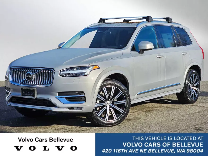 2025 Volvo XC90 Core photo 1