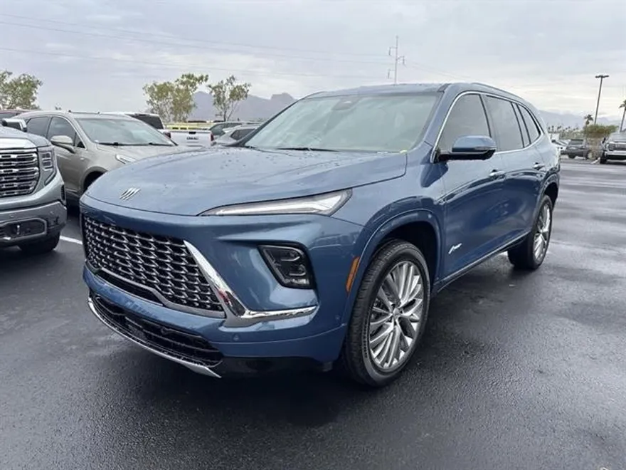 2026 Buick Enclave Avenir photo 1