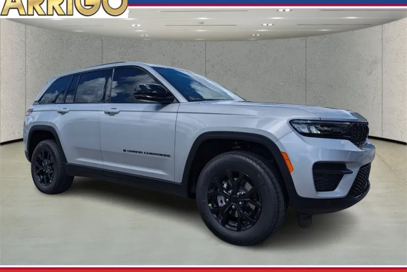 2025 Jeep Grand Cherokee Altitude photo 1