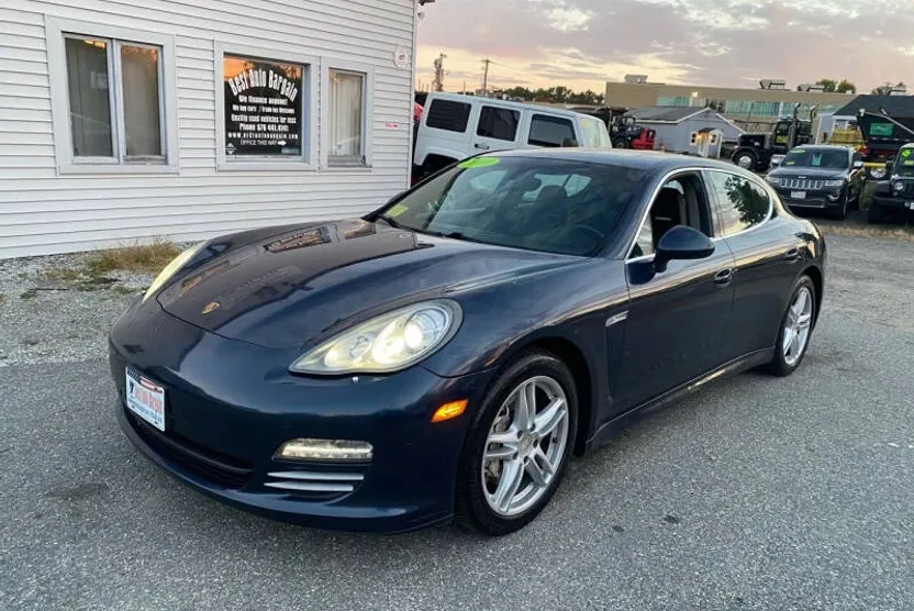 2010 Porsche Panamera 4S photo 1