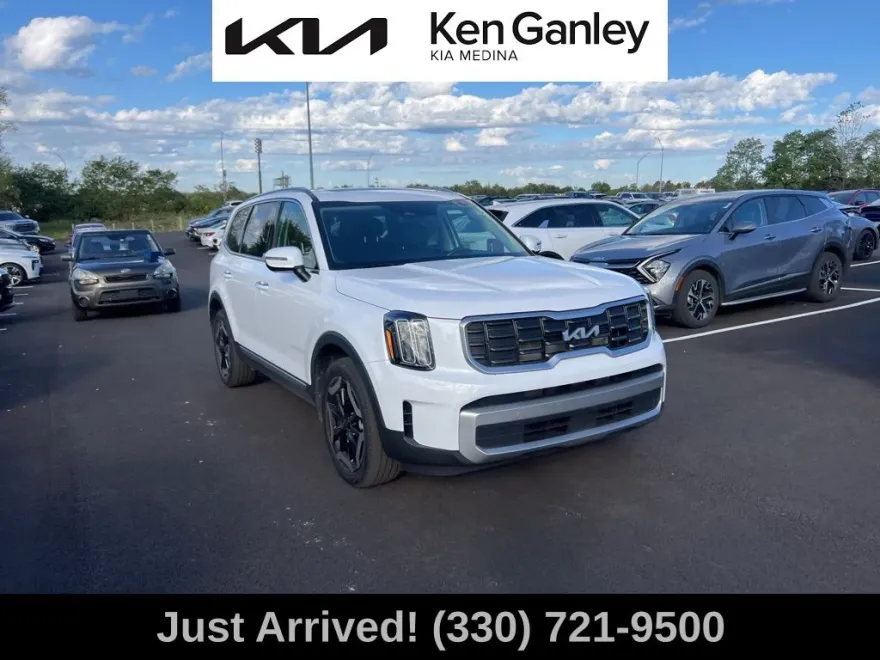 2023 Kia Telluride S photo 1